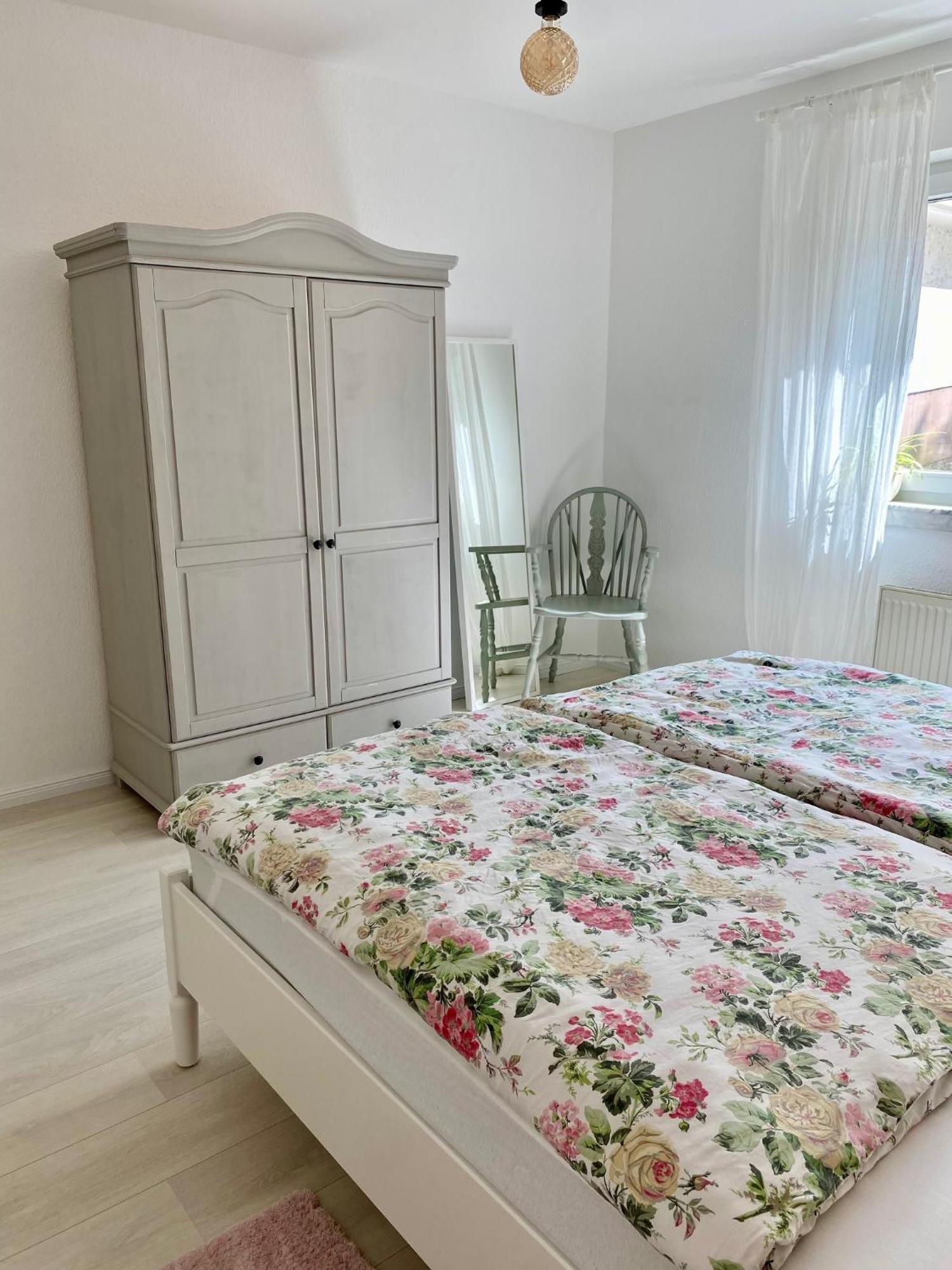 Neu: Ferienwohnung Zum Nussbaum - Landhausstil & Moseltalblick Traben-Trarbach Esterno foto
